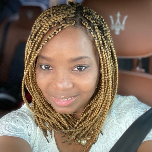 Meet your Posher, La’tonya - Picture 2 of 4